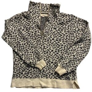 LOFT Sweater Animal Print Half Zip Collar Sweater Women’s XS Great Shape